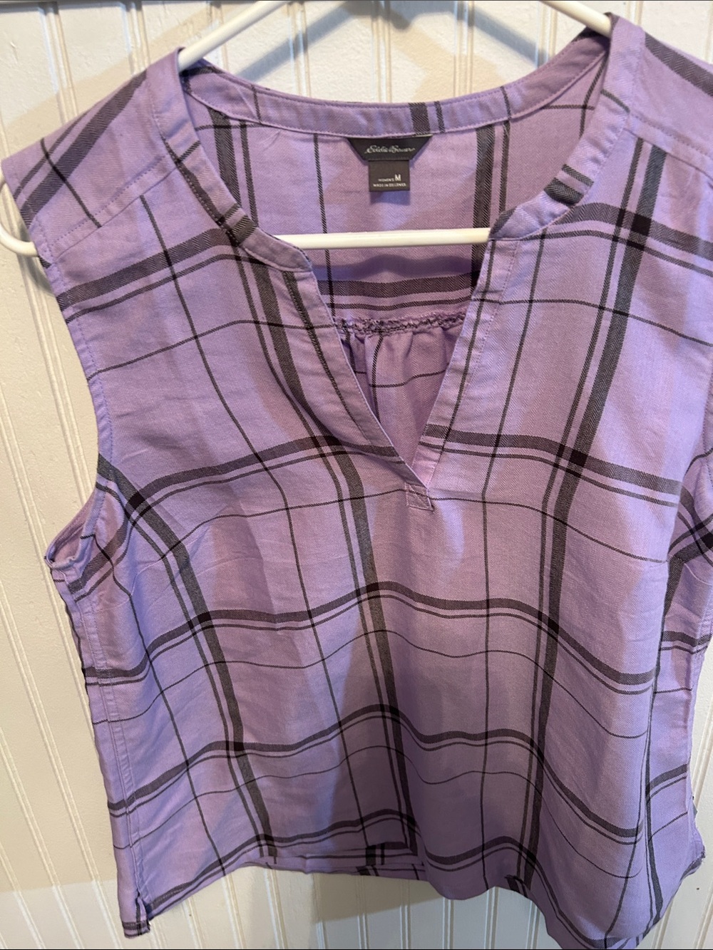Eddie Bauer Lavender Plaid Sleeveless V-Neck Top